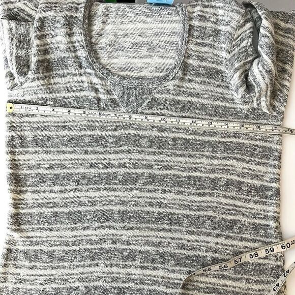 NWT C&C CALIFORNIA Striped Hoodie
Sweater Cotton Sz S - Picture 11 of 12